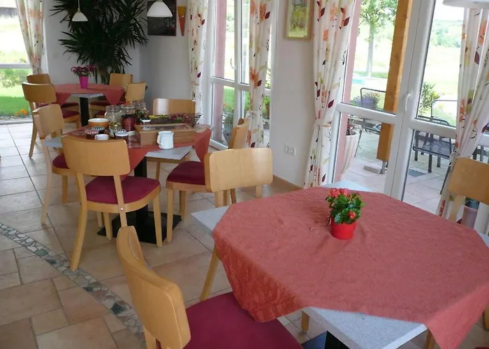 アパート Appealing With Terrace